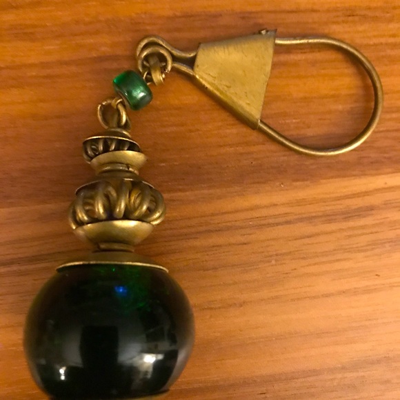 Vintage Green Glass Key Ring - Picture 2 of 5
